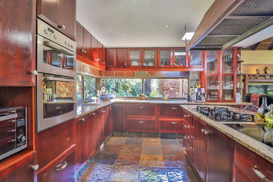 4 Bedroom Property for Sale in Kosmos North West